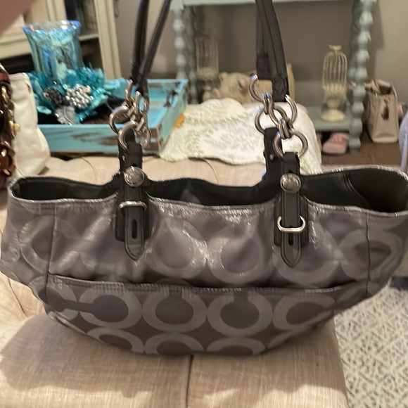 Older coach bag - Picture 5 of 6